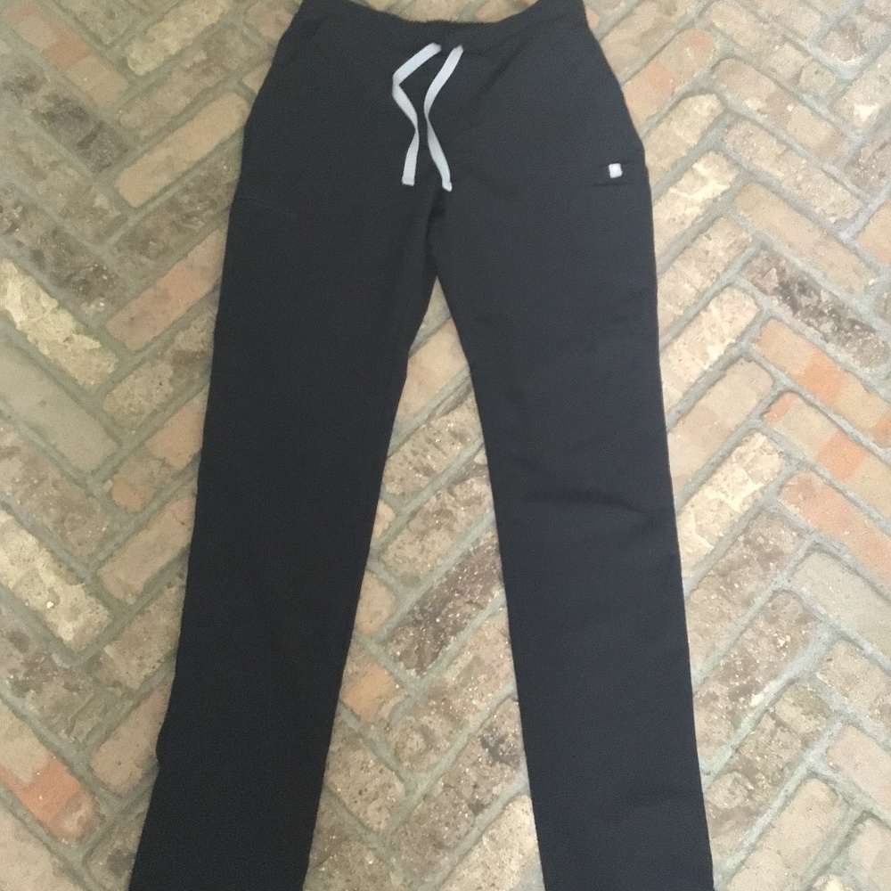 Figs Technical collection scrub pants, size S/ Tall